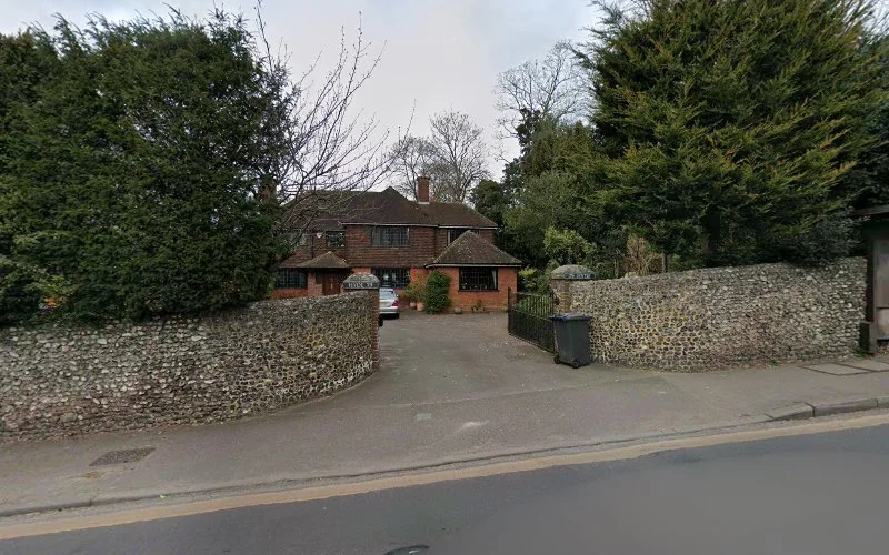 Hyde Dental - Dentist in Guildford