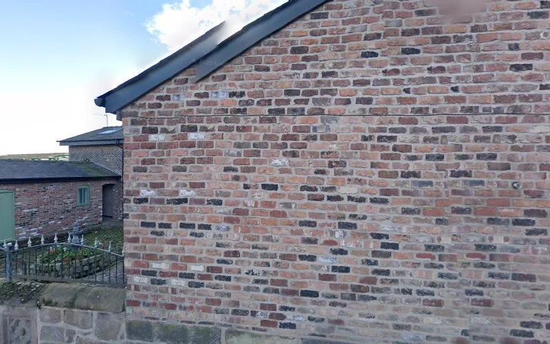 Quantam Dental Laboratories - Dental clinic in Prescot