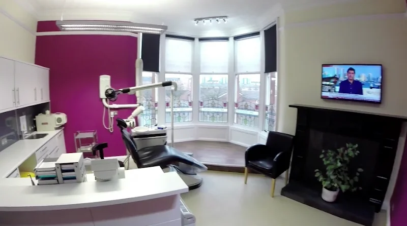 Dental Implants & Cosmetic Dentistry - Crystal Dental Care - Dentist in Glasgow