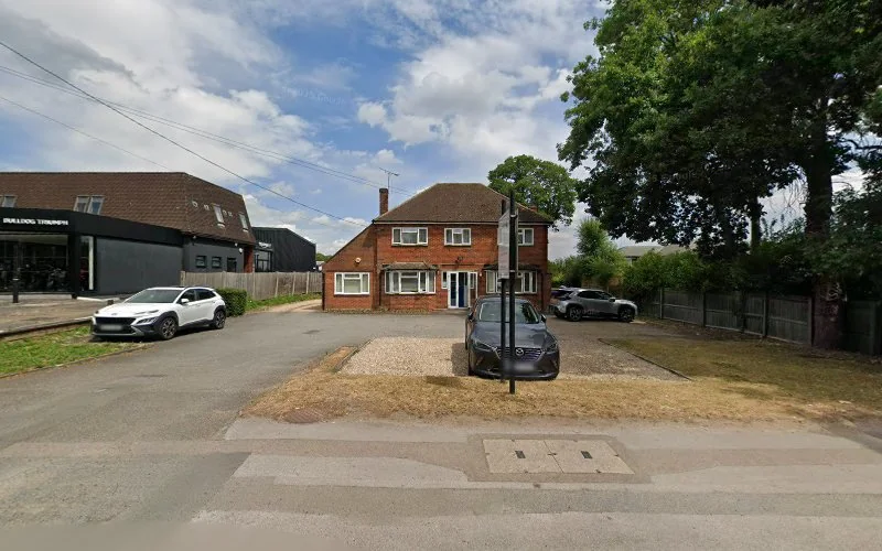 Robinspool Dental Practice - Dental clinic in Wokingham