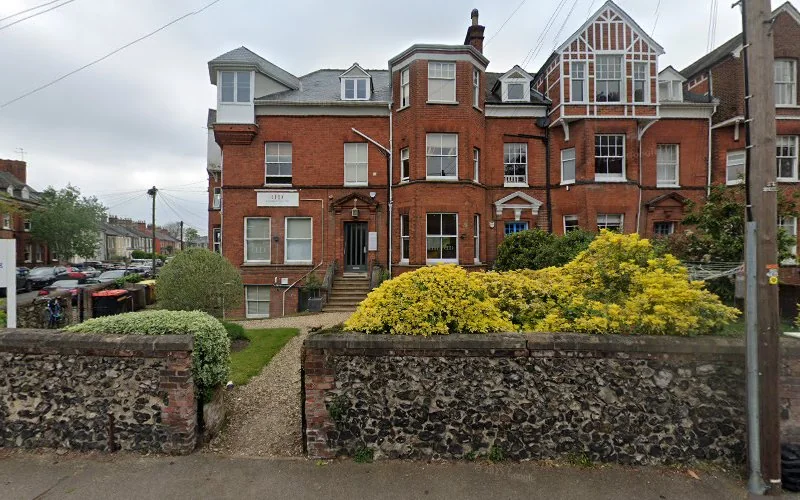 Chagger Miss J - Dental clinic in Norwich