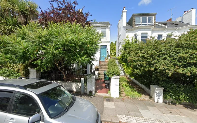 Kimber Dr M - Dentist in Brighton