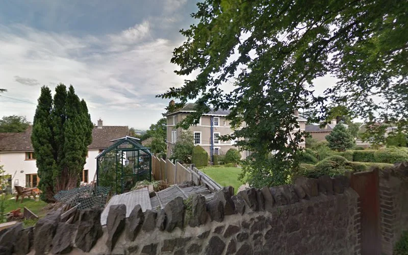 Guilding S - Dental clinic in Malvern