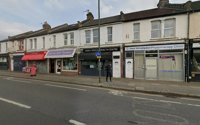 Mr I D Henning - Dentist in London