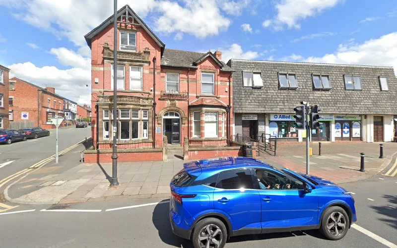 Spencer S G - Dental clinic in Wigan