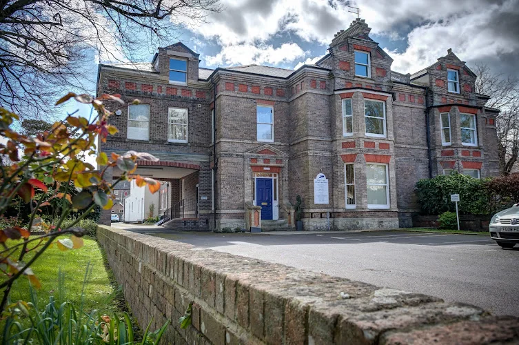 South Coast Implant & Cosmetic Dentist and Dental Learning Centre - Dental clinic in Dorchester