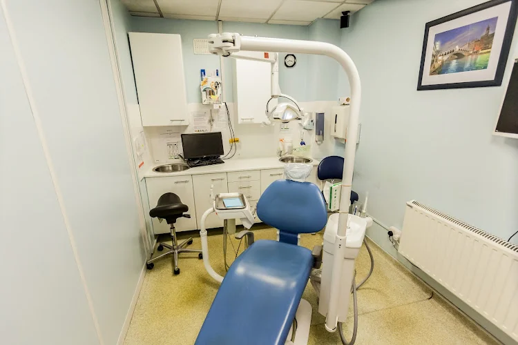 St Clements Dental Care - Dentistry For You (NHS & Private) - Dentist in Grays