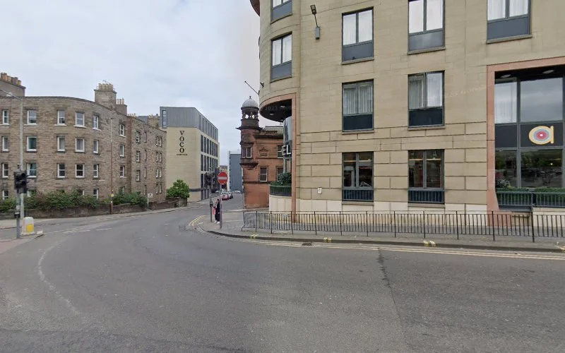 21d dental clinic - Dental clinic in Edinburgh