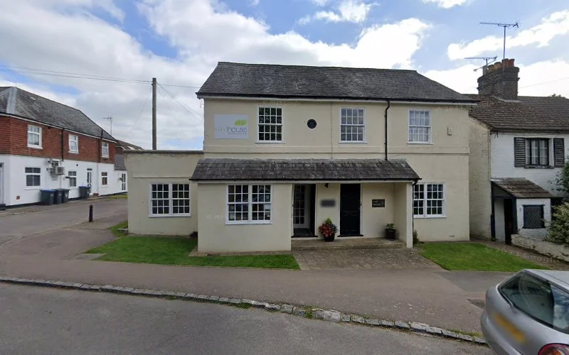 Elm House Dental Practice - Dental clinic in Crawley