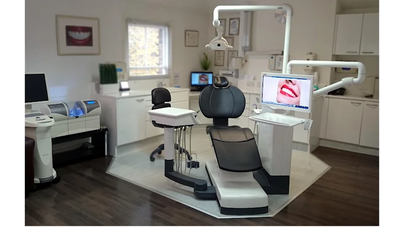 Devonshire House Dental Practice - Dentist in Brentwood