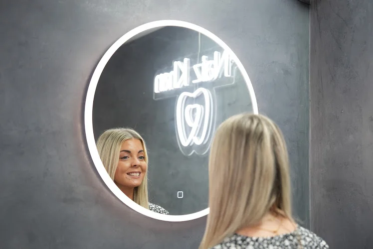 Dr Naiz Khan - Dentist in Cheltenham