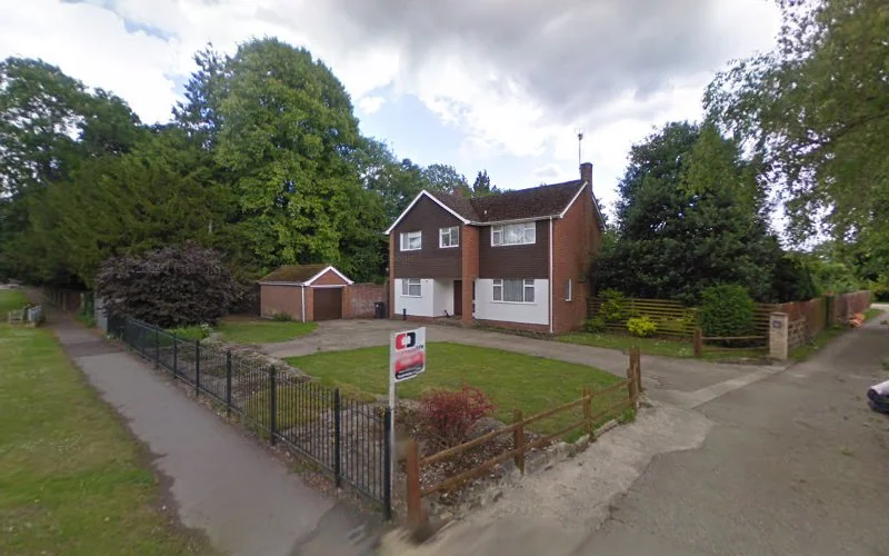 The Borough Dental Practice - Dentist in Salisbury