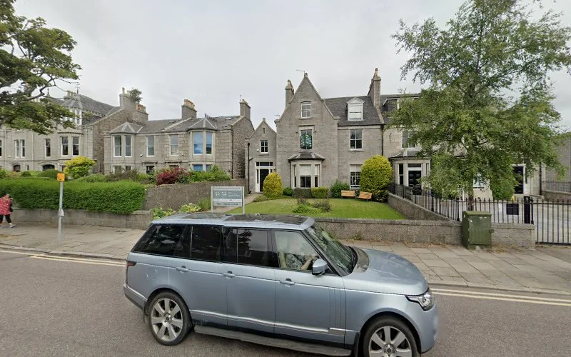 Dental Implants Scotland - Dental clinic in Aberdeen