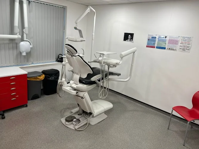 Bhandal Dental Practice (Tipton Surgery) - Dentist in Dudley