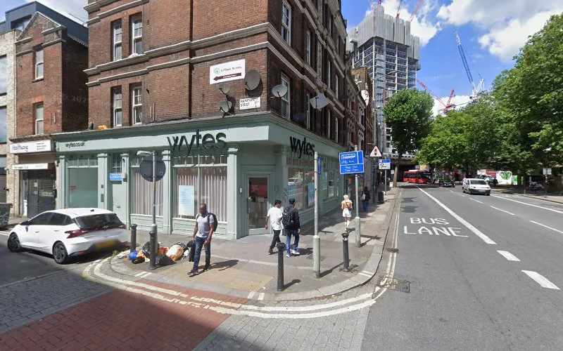 Wyhtes dentist - Dental clinic in London