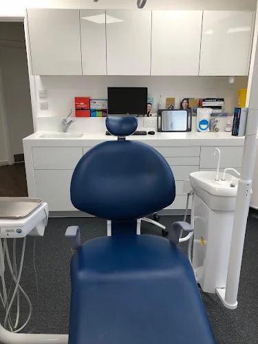 Align & Smile Dental Centre Canary Wharf - Dental clinic in London