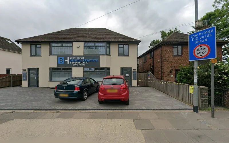 Crowe ipswich dentist - Dentist in Ipswich