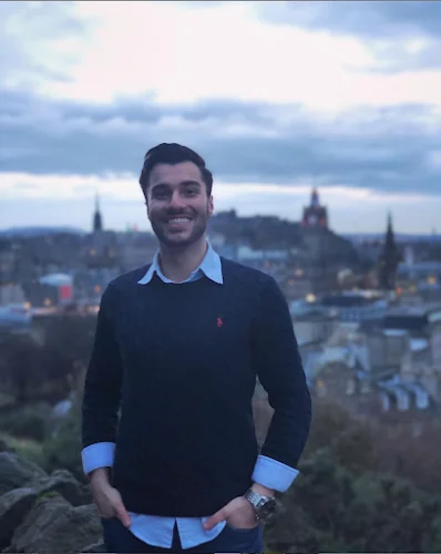 Dr Aidin Mehrparvar - Dentist in London