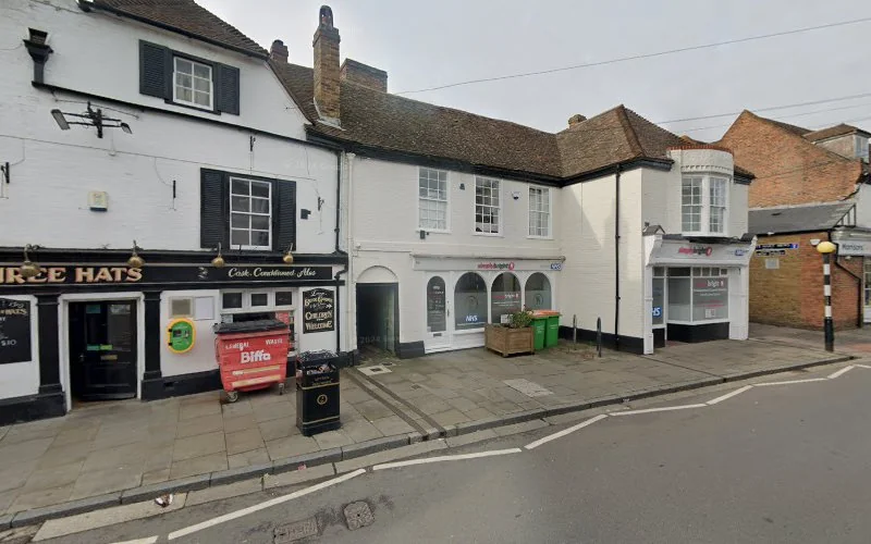 Bespoke Orthodontics - Dentist in Sittingbourne