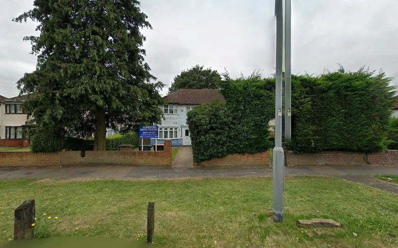 Sundon Dental Practice - Dental clinic in Luton