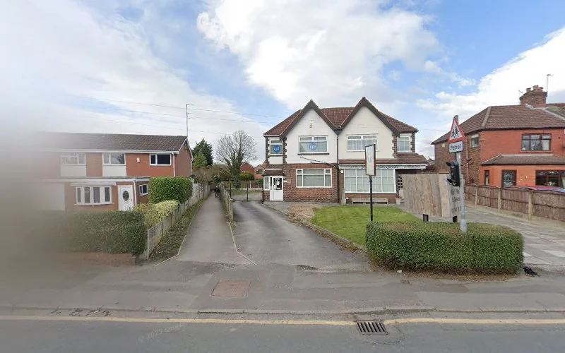 Cross Pit Lane Dental Surgery - Dental clinic in Saint Helens