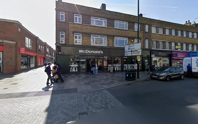 Dr H A Matthews - Dental clinic in Sidcup