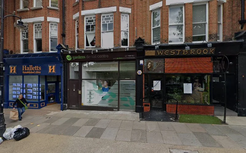 Dr Stefan Ciapryna - Endodontist in Richmond