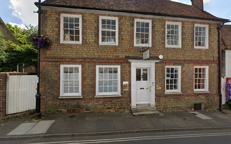 Coppen Dr M - Dental clinic in Midhurst