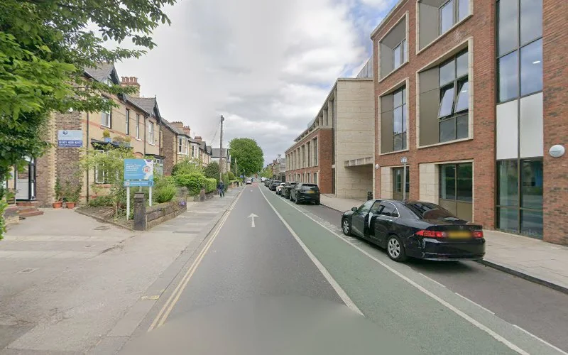 Dr L McCune - St Johns Medical Centre - Dentist in Altrincham