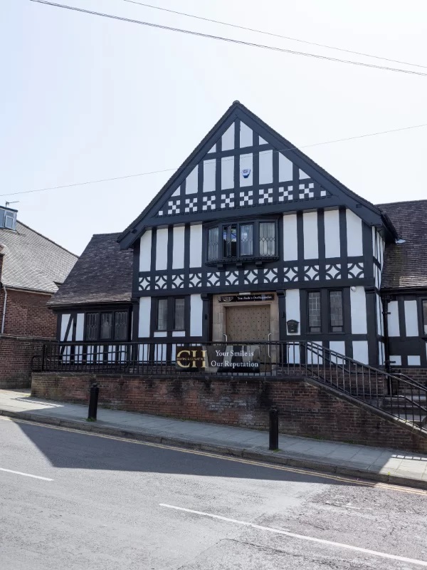 Cheadle Hulme Dental and Cosmetics - Photo 1