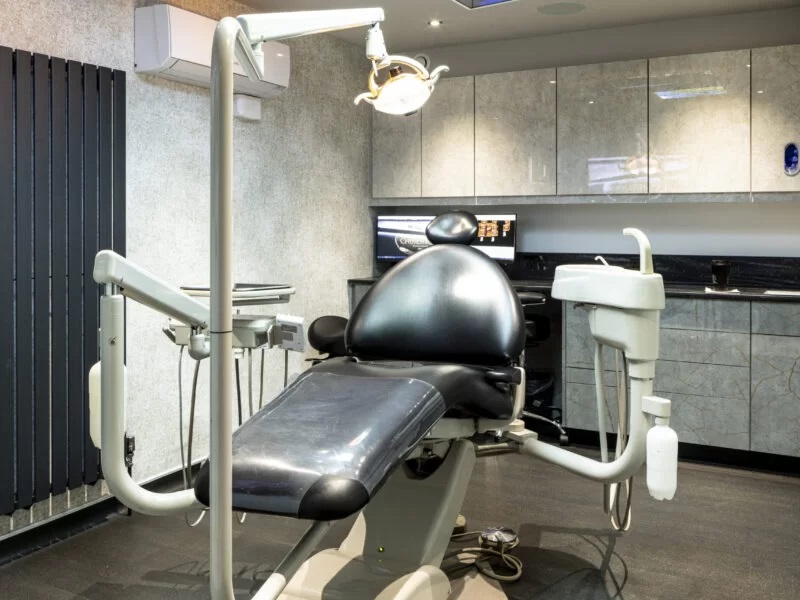 Cheadle Hulme Dental and Cosmetics - Photo 3