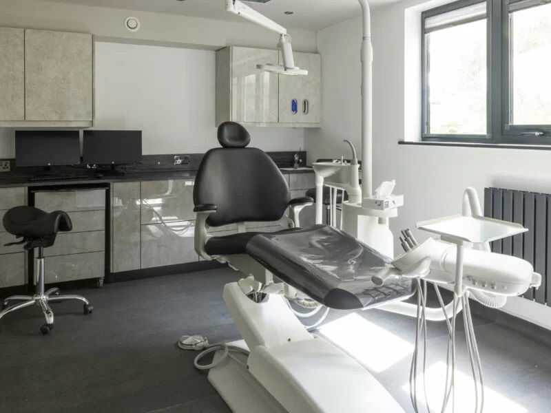 Cheadle Hulme Dental and Cosmetics - Photo 4