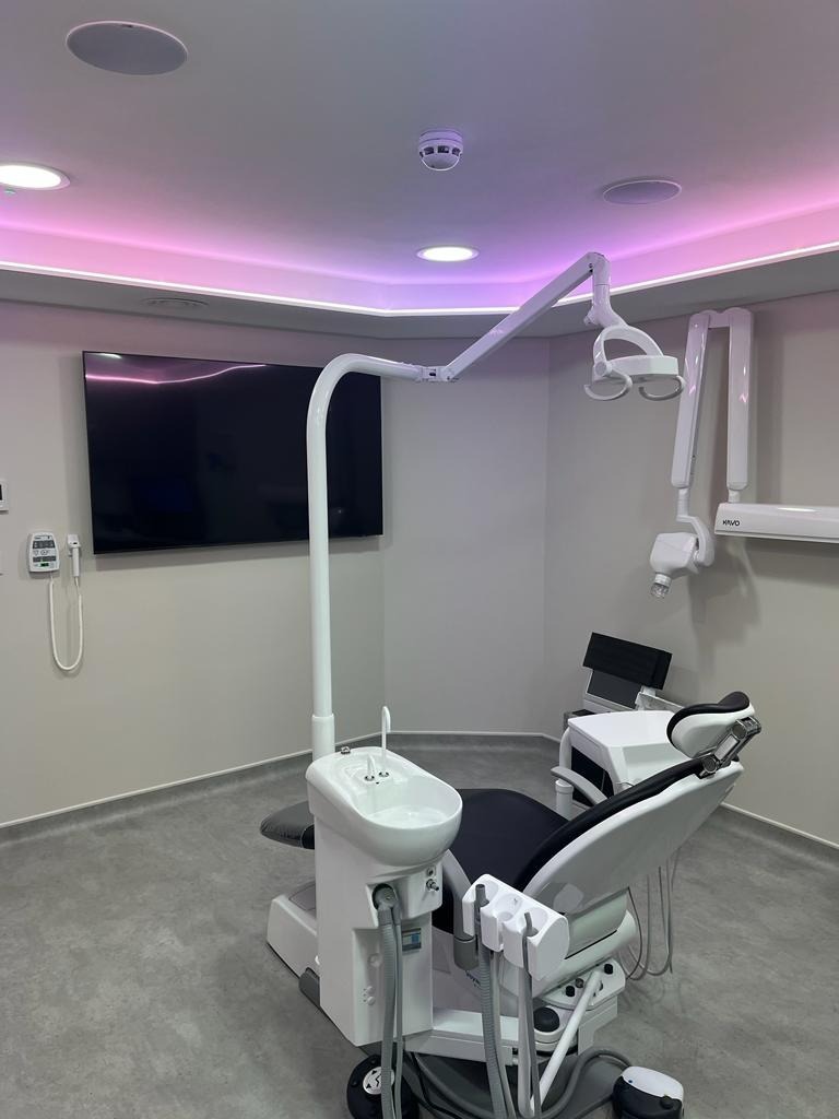 The Dental Lounges - Dentist in Wimbledon - Photo 1